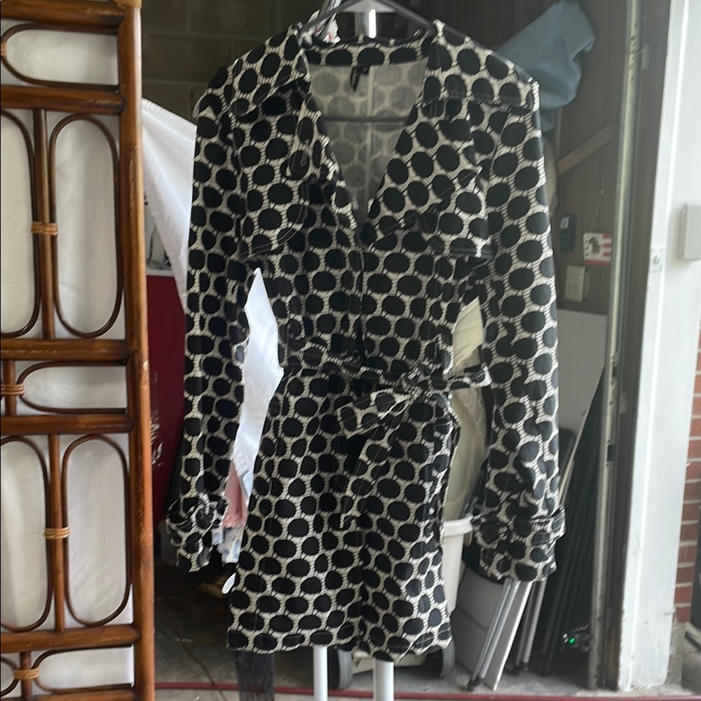 Ambition Monochrome Circle Pattern Long Sleeve Dress